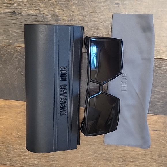 Christian Dior 30Montaigne SU Sunglasses - Picture 3 of 10